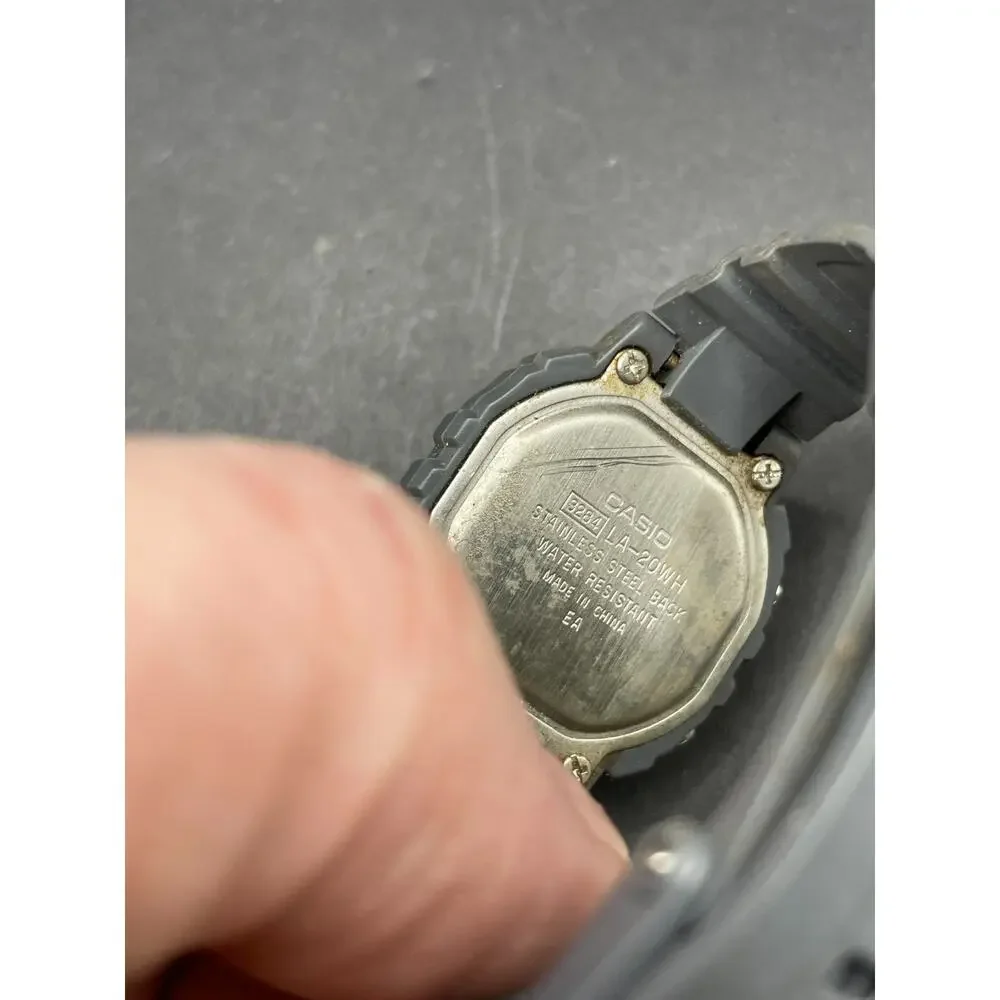 Casio Women's Quartz Digital Gray Resin Band 30mm Watch LA-20WH-8A Works